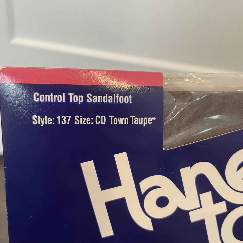 Vtg HANES TOO SHEER PANTYHOSE Control Top Sandalfoot Size CD # 137 Town Taupe